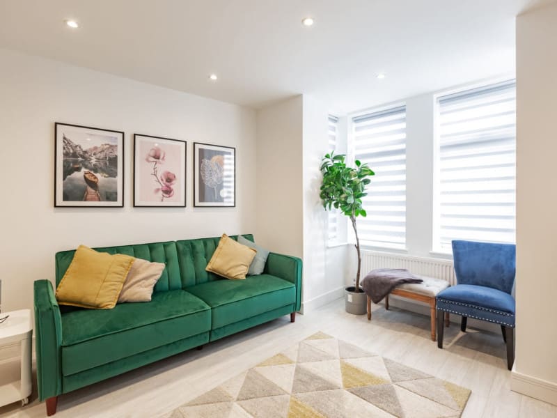 f1-180-rochester-road-hr3