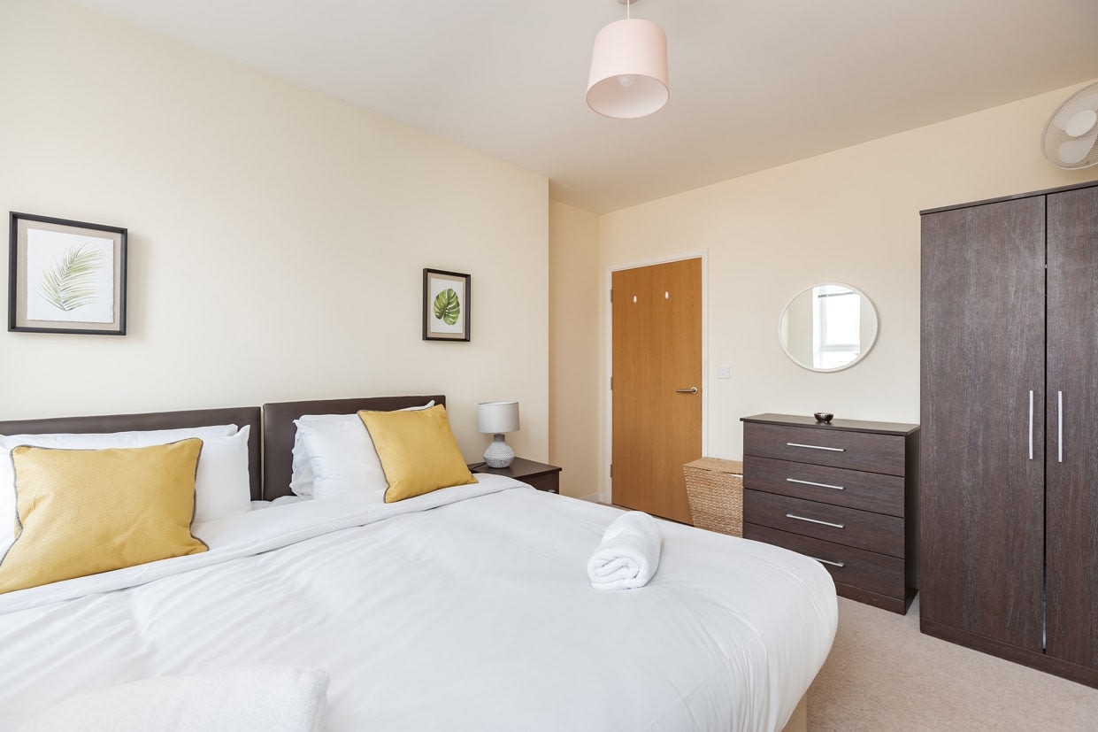 Golden Heights, London Road