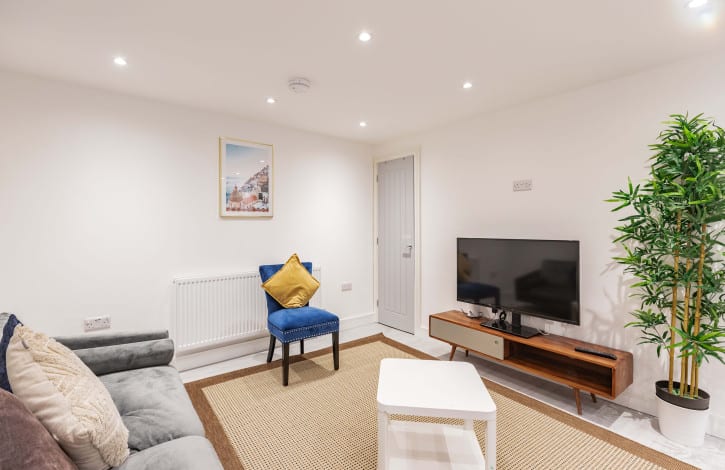 F3-180 Rochester Road-HR10